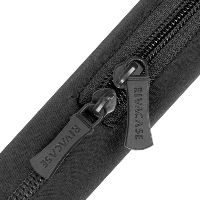 RivaCase 5223 etui za prenosnike do 14" Črn