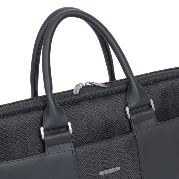RivaCase black laptop bag 15.6 "8135 black