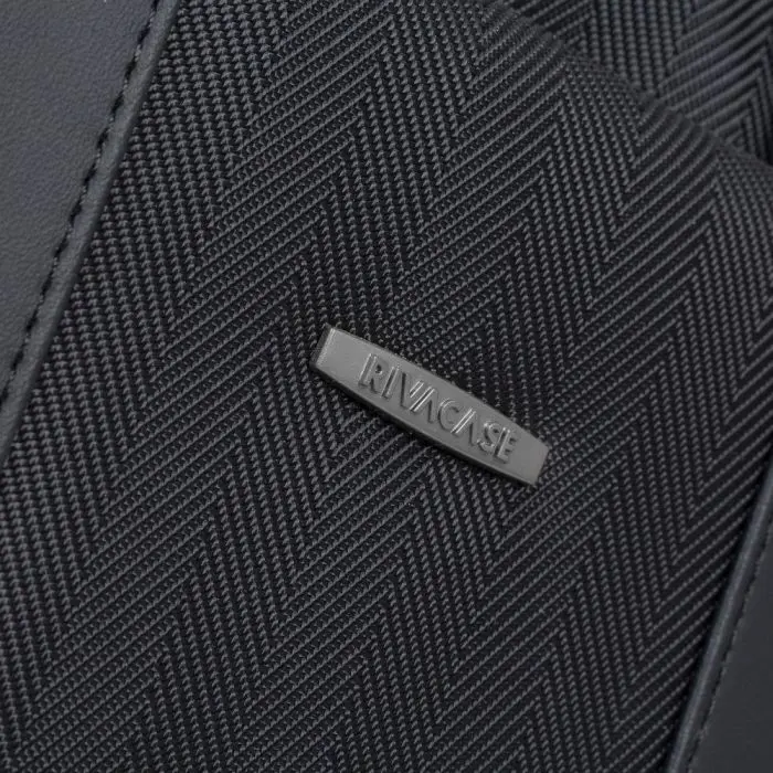 RivaCase black laptop bag 15.6 "8135 black