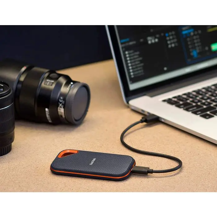SanDisk Extreme PRO 1TB Portable SSD - Read / Write Speeds up to 2000MB / s, USB 3.2 Gen 2x2,