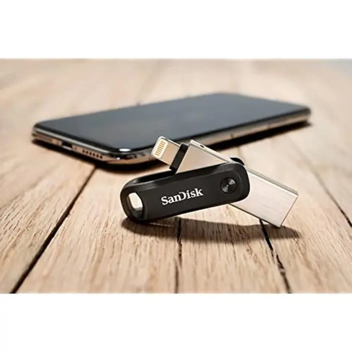 SanDisk iXpand Flash Drive Go 256GB - USB3.0 + Lightning - za iPhone in iPad