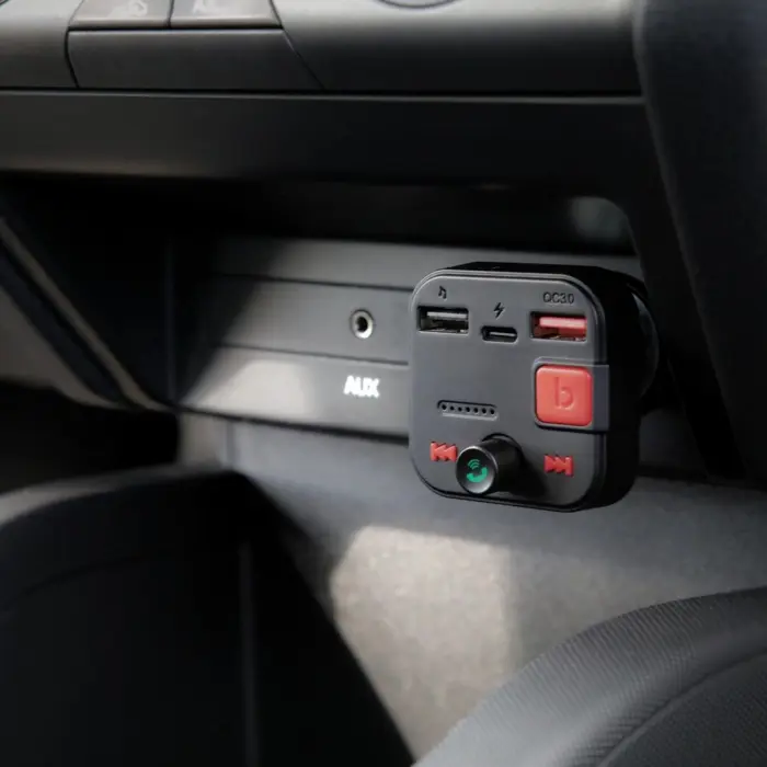 SAVIO FM transmitter, Bluetooth 5.3, QC 3.0 charger, LED display, Bass Boost, TR-15, black