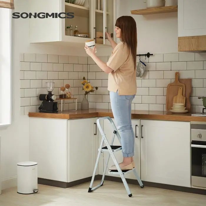SONGMICS double step ladder GSL12WT