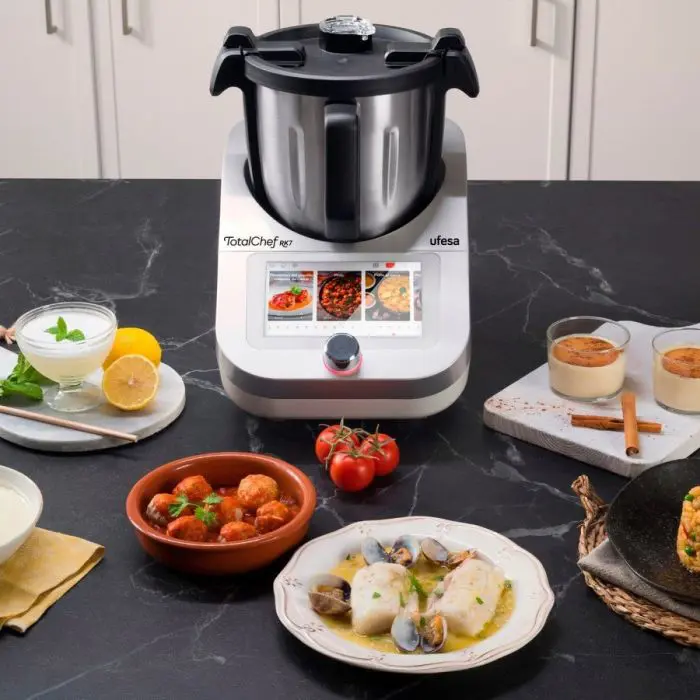Ufesa TotalChef RK7 Multifunctional Food Processor, 2000W