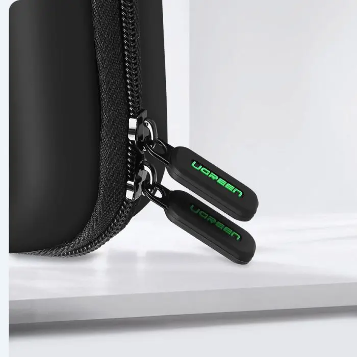 Ugreen hard drive case and accessories - black (50274)