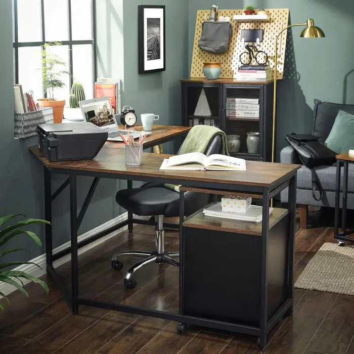 Vasagle L-shaped computer table