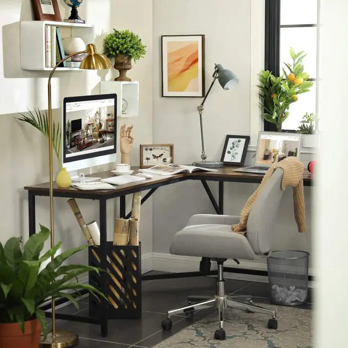 Vasagle L-shaped computer table