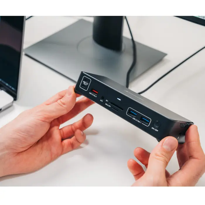 Verbatim CDS-15 portni USB-C Pro Docking Station 2 x HDMI | DP | RJ45 | USB-A 3.1 | 2 x USB-A 3.0 | USB-A 2.0 | 2 x USB-C® 3.1 | SD | microSD | Audio | USB-C PD | USB-C Host