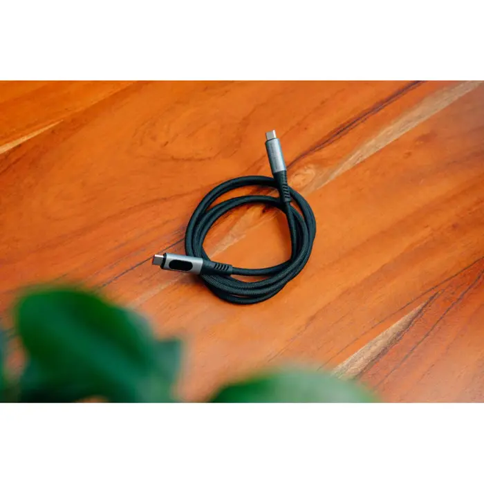 Verbatim Sync & Charge kabel USB-C na USB-C 240W 40 Gbps zaslon 120 cm